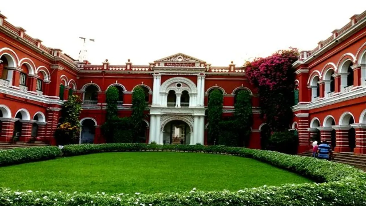 বেড়িয়ে আসুন ইটাচুনা রাজবাড়ি থেকে! সস্তা থেকে দামি, সব রকমের থাকার ব্যবস্থা জেনে নিন বেড়িয়ে আসুন ইটাচুনা রাজবাড়ি থেকে! সস্তা থেকে দামি, সব রকমের থাকার ব্যবস্থা জেনে নিন