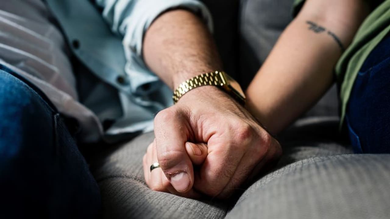 ஒரே நேரத்தில் மனைவியையும்... கள்ளக்காதலியையும் சமாளித்த அரசு ஊழியர்... இறுதியில் நேர்ந்த கொடூரம்..! ஒரே நேரத்தில் மனைவியையும்... கள்ளக்காதலியையும் சமாளித்த அரசு ஊழியர்... இறுதியில் நேர்ந்த கொடூரம்..!