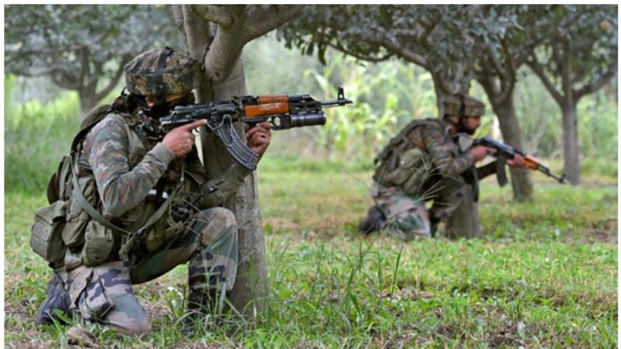 সন্ত্রাসবাদ হামলায় প্রাণে বাঁচলেন নেতা, শহীদ হলেন নিরাপত্তারক্ষী সন্ত্রাসবাদ হামলায় প্রাণে বাঁচলেন নেতা, শহীদ হলেন নিরাপত্তারক্ষী