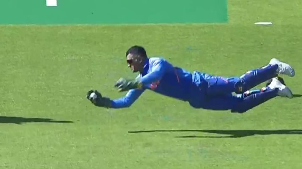 ವಿಶ್ವಕಪ್ ಅತ್ಯುತ್ತಮ ಕ್ಯಾಚ್ ಅವಾರ್ಡ್ಗೆ 7 ಕ್ರಿಕೆಟಿಗರ ನಡುವೆ ಸ್ಪರ್ಧೆ! ವಿಶ್ವಕಪ್ ಅತ್ಯುತ್ತಮ ಕ್ಯಾಚ್ ಅವಾರ್ಡ್ಗೆ 7 ಕ್ರಿಕೆಟಿಗರ ನಡುವೆ ಸ್ಪರ್ಧೆ!