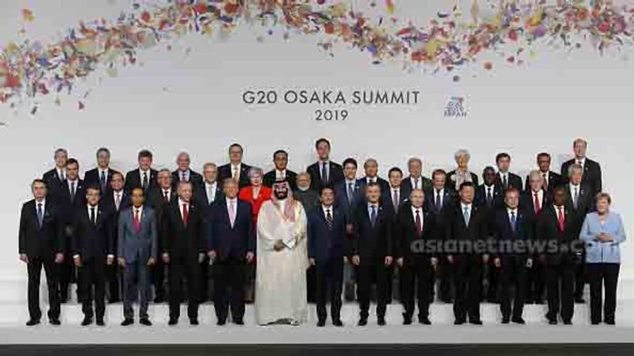 ಉಗ್ರರ ಇಂಟರ್ನೆಟ್ ಬಳಕೆಗೆ ಕಡಿವಾಣ ಉಗ್ರರ ಇಂಟರ್ನೆಟ್ ಬಳಕೆಗೆ ಕಡಿವಾಣ