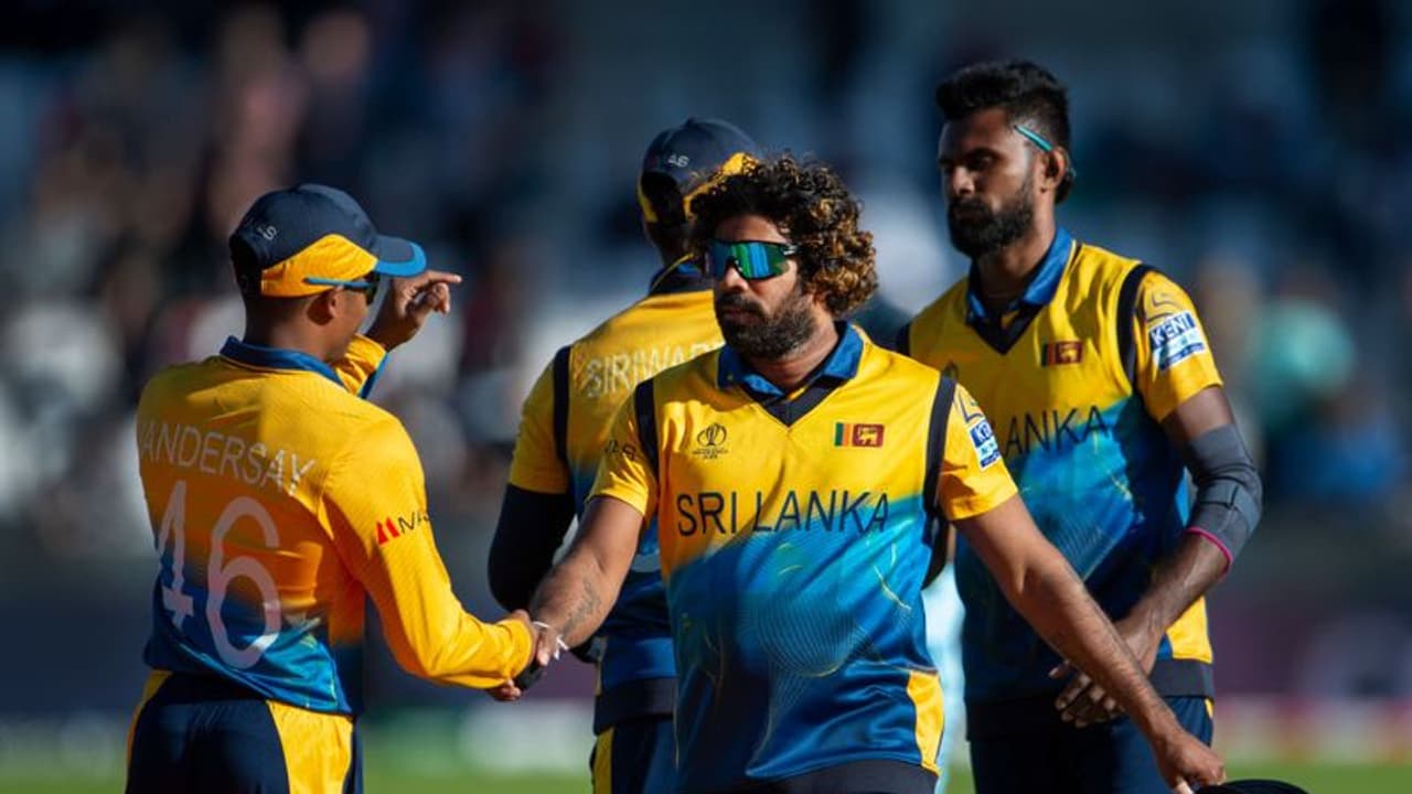 ലോകകപ്പില്‍ ധാരാളികളായി ലങ്കയും ഇംഗ്ലണ്ടും