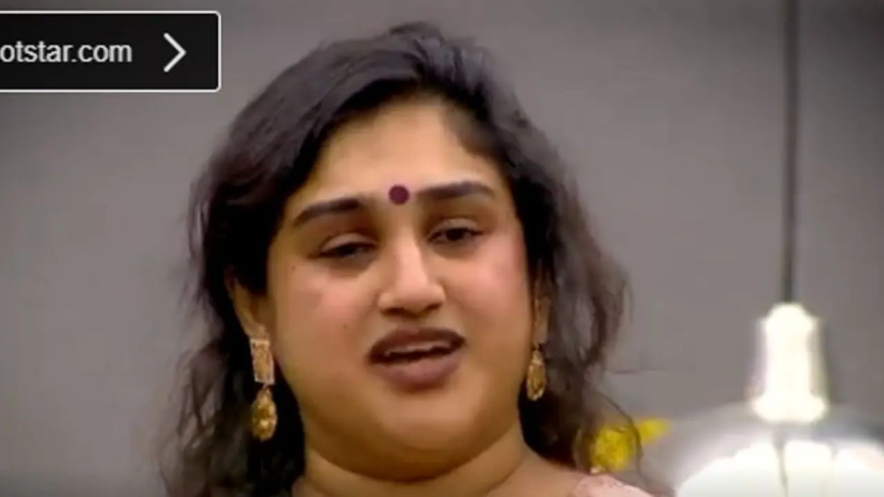 மீரா ஹூக் போட சொன்ன பிரச்சனை! வனிதாவை சிக்க வைத்த மோகன் வைத்தியா! மீரா ஹூக் போட சொன்ன பிரச்சனை! வனிதாவை சிக்க வைத்த மோகன் வைத்தியா!