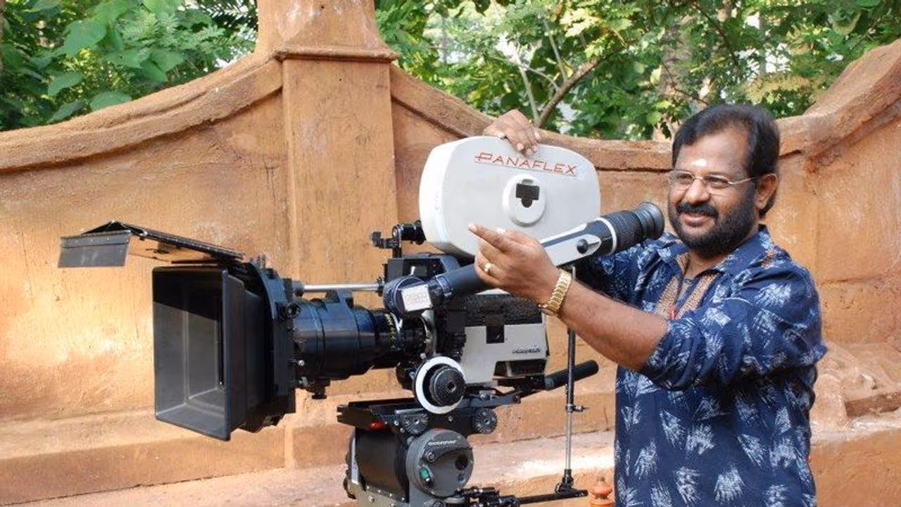 സംവിധായകൻ ബാബു നാരായണൻ അന്തരിച്ചു സംവിധായകൻ ബാബു നാരായണൻ അന്തരിച്ചു
