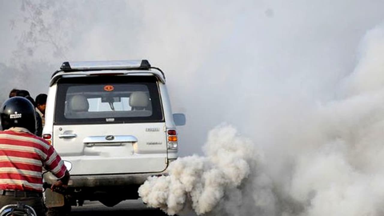 പുകപരിശോധനക്കും ഇനി ഓണ്‍ലൈന്‍; ആ പരിപ്പും ഇനി വേകില്ല!