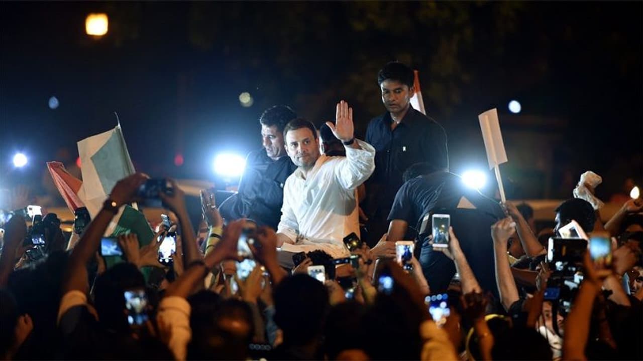 कांग्रेसियों किया राहुल गांधी की सुरक्षा से बड़ा खिलवाड़, 50 हजार में बेचे मीडिया पास