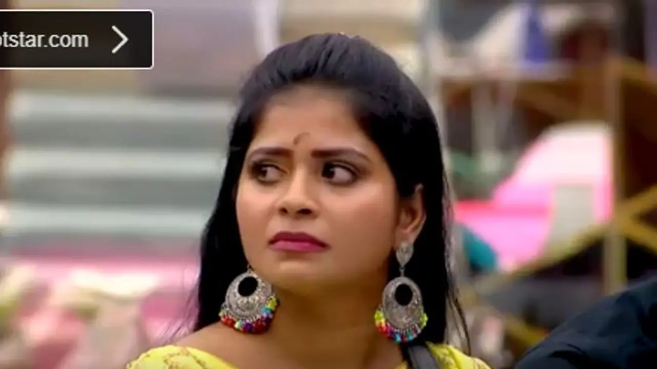 இந்த வாரம் குறும்படம் உறுதி? மீராவை சிக்க வைத்த மது! இந்த வாரம் குறும்படம் உறுதி? மீராவை சிக்க வைத்த மது!