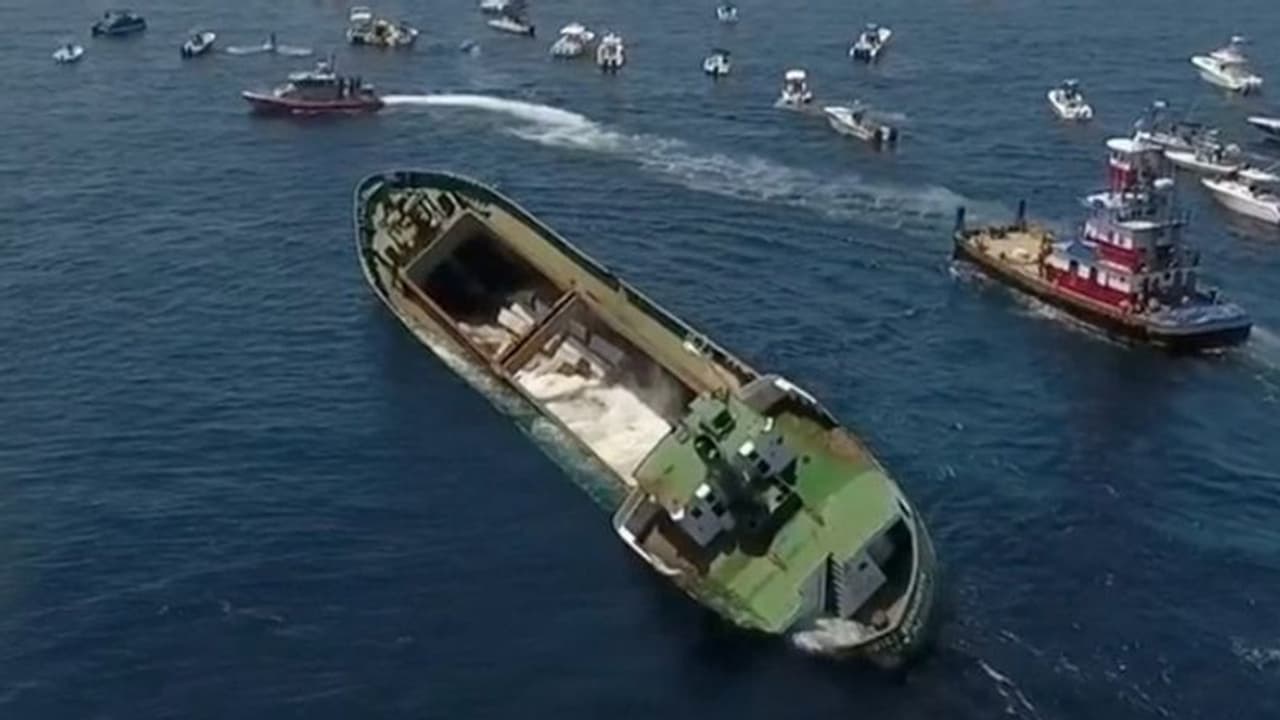 കടലില് കപ്പല് മുക്കുന്നത് ഇങ്ങനെയാണ്; വീഡിയോ കടലില് കപ്പല് മുക്കുന്നത് ഇങ്ങനെയാണ്; വീഡിയോ