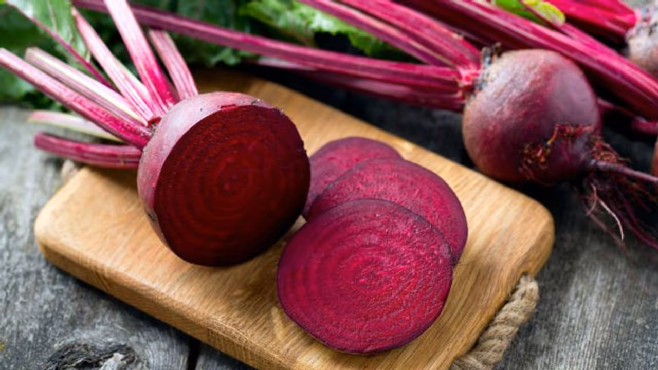 അമിതവണ്ണം കുറയ്ക്കാന് ബീറ്റ്റൂട്ട് സഹായകമോ? അമിതവണ്ണം കുറയ്ക്കാന് ബീറ്റ്റൂട്ട് സഹായകമോ?