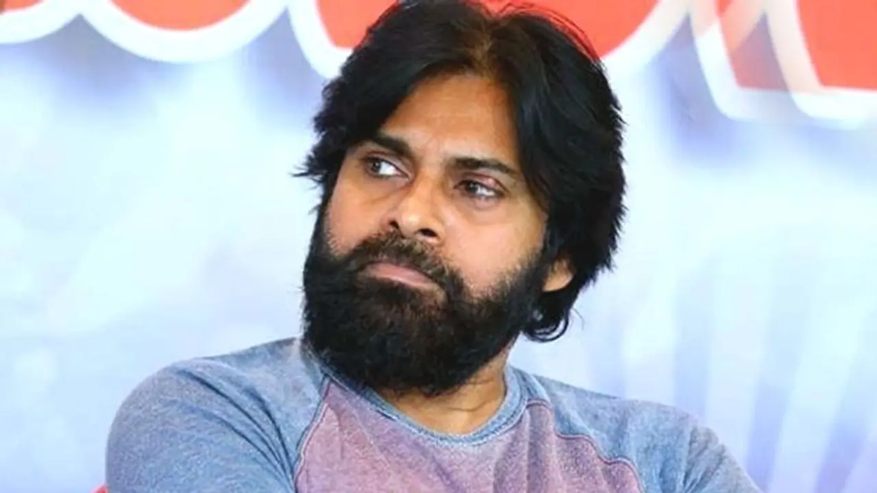 రాజధాని గ్రామాల్లో పవన్ పర్యటన, రైతులతో సమావేశంకానున్న జనసేనాని రాజధాని గ్రామాల్లో పవన్ పర్యటన, రైతులతో సమావేశంకానున్న జనసేనాని