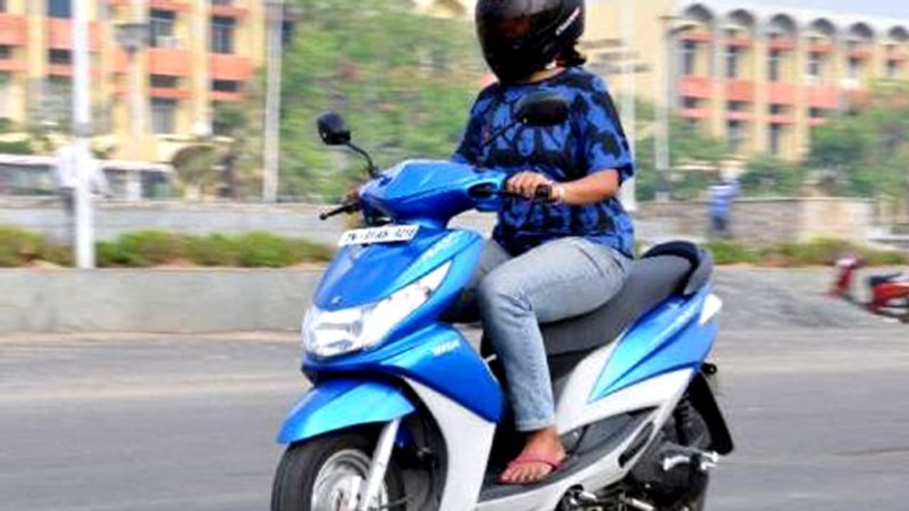 ഇനി ഓട്ടോക്ക് കൈ നീട്ടേണ്ട, സ്‍കൂട്ടര്‍ ബുക്ക് ചെയ്യാന്‍ ആപ്പ് റെഡി!