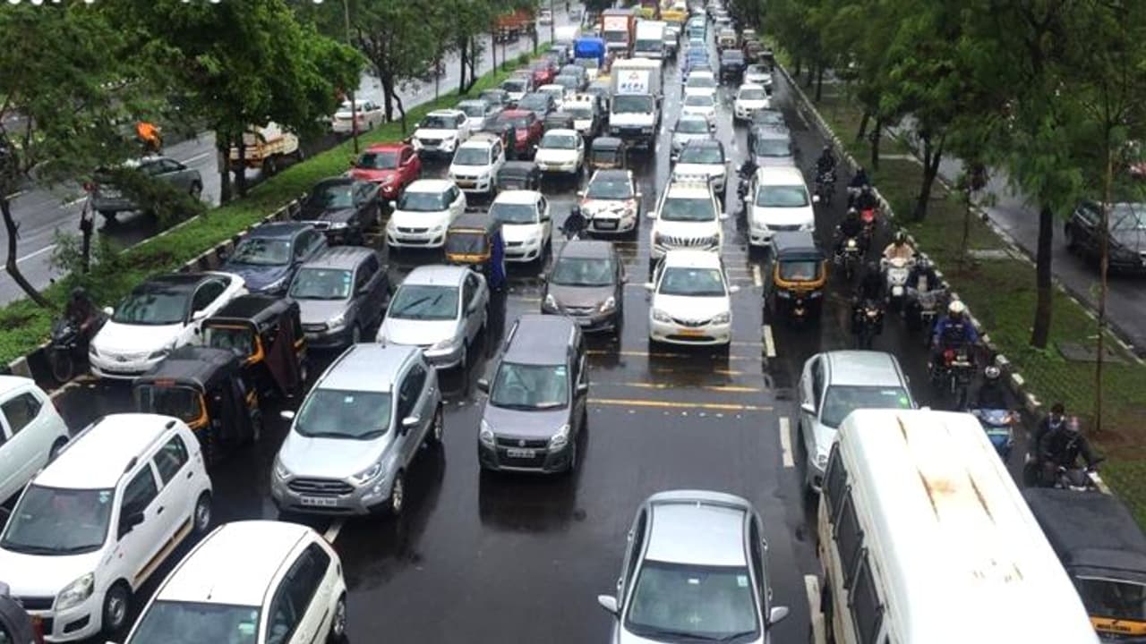 ഇവിടെ അനധികൃത പാര്ക്കിംഗിന് ഇനി പിഴ 23,000 രൂപ വരെ! ഇവിടെ അനധികൃത പാര്ക്കിംഗിന് ഇനി പിഴ 23,000 രൂപ വരെ!