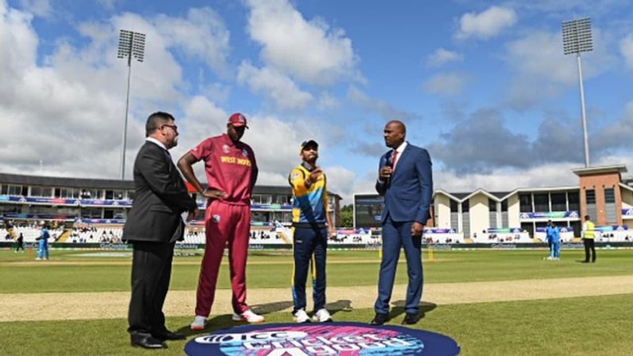 টসে জিতে আগে বল করছে ওয়েস্টইন্ডিজ! শ্রীলঙ্কা দলে হল তিন পরিবর্তন টসে জিতে আগে বল করছে ওয়েস্টইন্ডিজ! শ্রীলঙ্কা দলে হল তিন পরিবর্তন