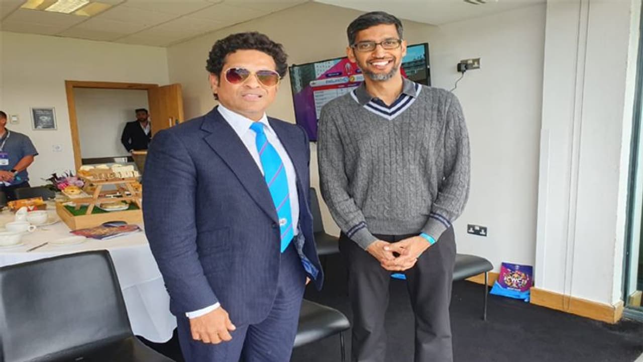 సచిన్ ప్రశ్నకు సుందర్ పిచాయ్ జవాబు... ధోని స్టైల్లో సచిన్ ప్రశ్నకు సుందర్ పిచాయ్ జవాబు... ధోని స్టైల్లో