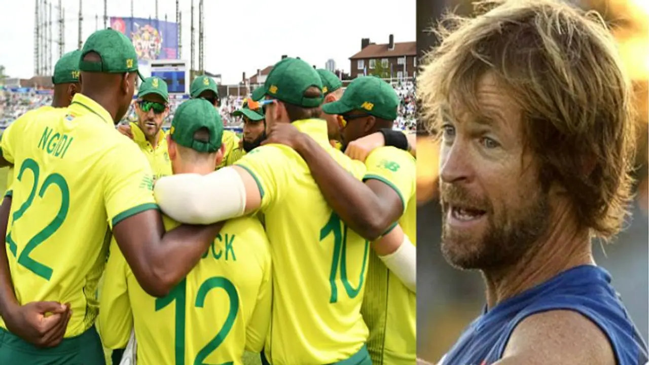 இந்த லெட்சணத்துல உலக கோப்பைக்கு போனா எப்படி வெளங்கும்..? தென்னாப்பிரிக்க அணியை தெறிக்கவிட்ட ஜாண்டி ரோட்ஸ் இந்த லெட்சணத்துல உலக கோப்பைக்கு போனா எப்படி வெளங்கும்..? தென்னாப்பிரிக்க அணியை தெறிக்கவிட்ட ஜாண்டி ரோட்ஸ்