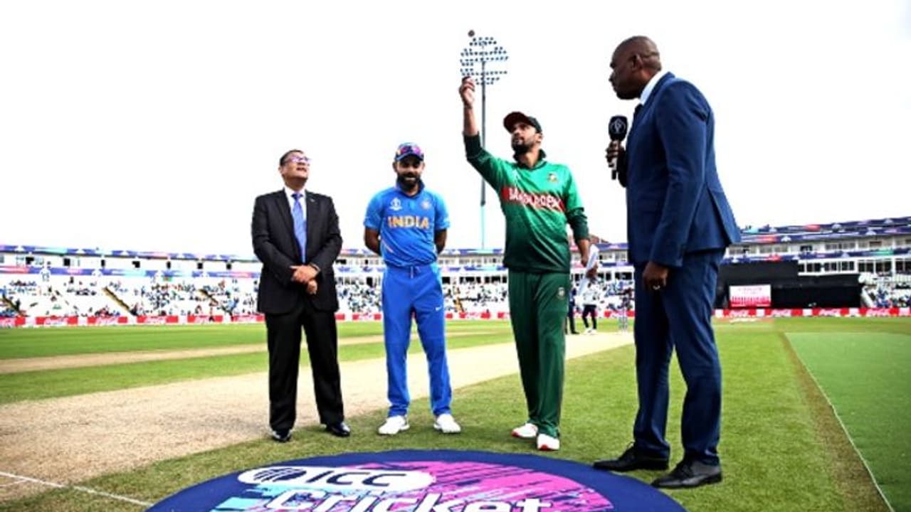 লোয়ার অর্ডারে দুই পরিবর্তন, বাংলাদেশের বিরুদ্ধে প্রথমে ব্যাট করছে ভারত! বাদ পড়লেন কারা