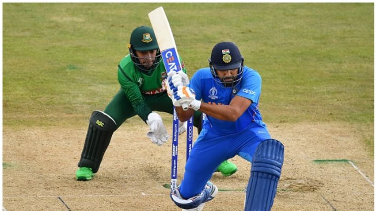 ఇండియా బంగ్లాదేశ్ మ్యాచ్: వార్నర్, ధోనిలను వెనక్కినెట్టి... సచిన్ రికార్డుపై కన్నేసిన రోహిత్ ఇండియా బంగ్లాదేశ్ మ్యాచ్: వార్నర్, ధోనిలను వెనక్కినెట్టి... సచిన్ రికార్డుపై కన్నేసిన రోహిత్