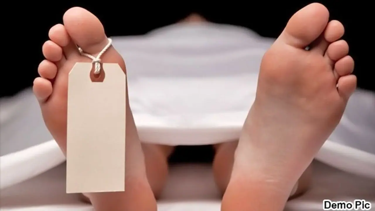 प्रयागराज में दिन दहाड़े दो हत्याएं, एक हत्या का आरोपी सीसीटीवी कैमरे में दिखा