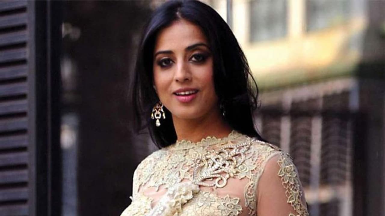 పెళ్లి కాలేదు.. కానీ మూడేళ్ల కూతురుంది.. హీరోయిన్ సంచలన కామెంట్స్! పెళ్లి కాలేదు.. కానీ మూడేళ్ల కూతురుంది.. హీరోయిన్ సంచలన కామెంట్స్!