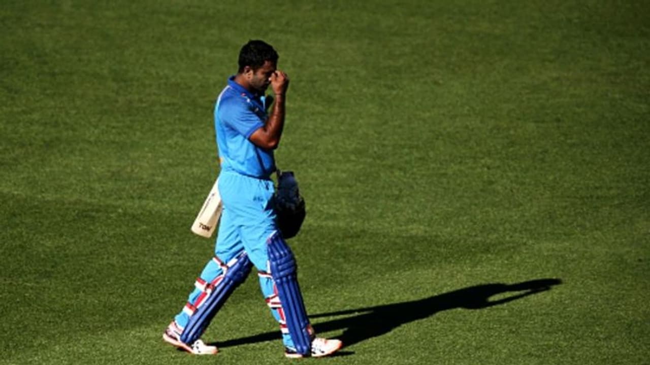 আর অপেক্ষা নয়, বিদায় ক্রিকেট! চরম সিদ্ধান্তটা এবার নিয়েই ফেললেন আর অপেক্ষা নয়, বিদায় ক্রিকেট! চরম সিদ্ধান্তটা এবার নিয়েই ফেললেন