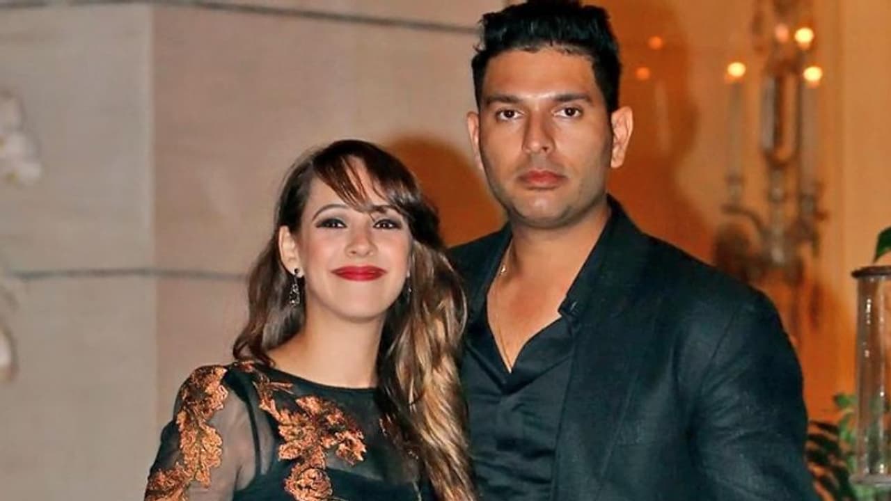 खतरों के खिलाड़ी सीजन 10 में शामिल हो सकते हैं युवराज, पत्नी ने कहा यह सब बकवास खतरों के खिलाड़ी सीजन 10 में शामिल हो सकते हैं युवराज, पत्नी ने कहा यह सब बकवास