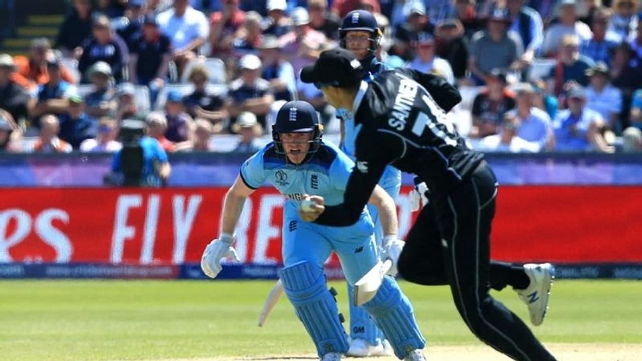 ನ್ಯೂಜಿಲೆಂಡ್ಗೆ 306 ರನ್ ಟಾರ್ಗೆಟ್ ನೀಡಿದ ಇಂಗ್ಲೆಂಡ್; ಆತಂಕದಲ್ಲಿ ಪಾಕ್! ನ್ಯೂಜಿಲೆಂಡ್ಗೆ 306 ರನ್ ಟಾರ್ಗೆಟ್ ನೀಡಿದ ಇಂಗ್ಲೆಂಡ್; ಆತಂಕದಲ್ಲಿ ಪಾಕ್!