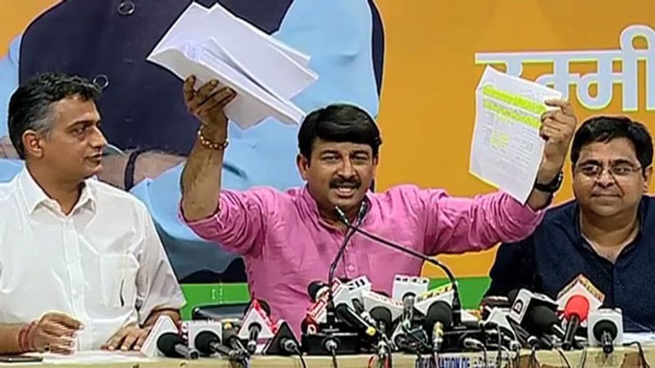 ആം ആദ്മി സർക്കാരിനെതിരെ വീണ്ടും അഴിമതി ആരോപണം; നഴ്സറി സ്കൂൾ നിർമ്മാണത്തിലും ക്രമക്കേടെന്ന് ബിജെപി ആം ആദ്മി സർക്കാരിനെതിരെ വീണ്ടും അഴിമതി ആരോപണം; നഴ്സറി സ്കൂൾ നിർമ്മാണത്തിലും ക്രമക്കേടെന്ന് ബിജെപി