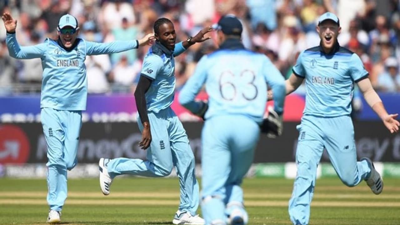 ನ್ಯೂಜಿಲೆಂಡ್ ಮಣಿಸಿ ಸೆಮಿಫೈನಲ್ಗೆ ಲಗ್ಗೆ ಇಟ್ಟ ಇಂಗ್ಲೆಂಡ್ ನ್ಯೂಜಿಲೆಂಡ್ ಮಣಿಸಿ ಸೆಮಿಫೈನಲ್ಗೆ ಲಗ್ಗೆ ಇಟ್ಟ ಇಂಗ್ಲೆಂಡ್