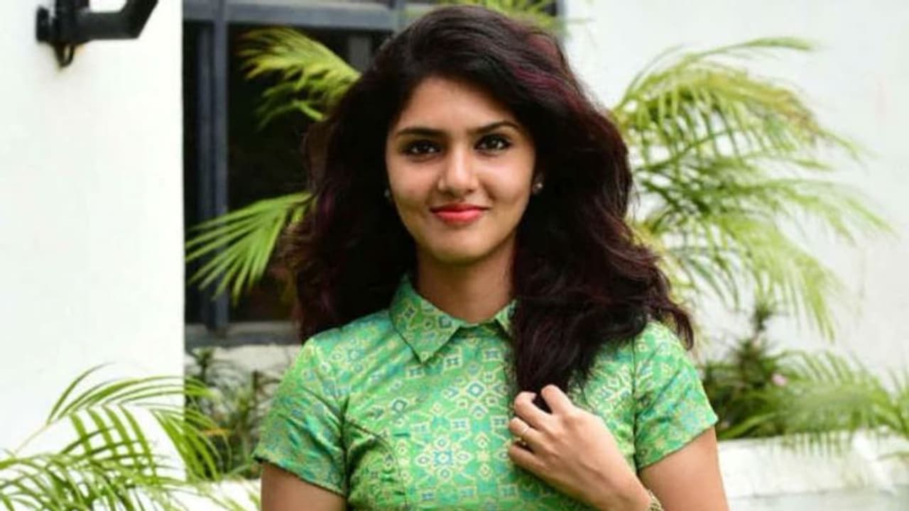 'కాంప్రమైజ్'కు ఓకేనా అంటూ మెసేజ్ లు చేసేవారు.. నటి కామెంట్స్! 'కాంప్రమైజ్'కు ఓకేనా అంటూ మెసేజ్ లు చేసేవారు.. నటి కామెంట్స్!