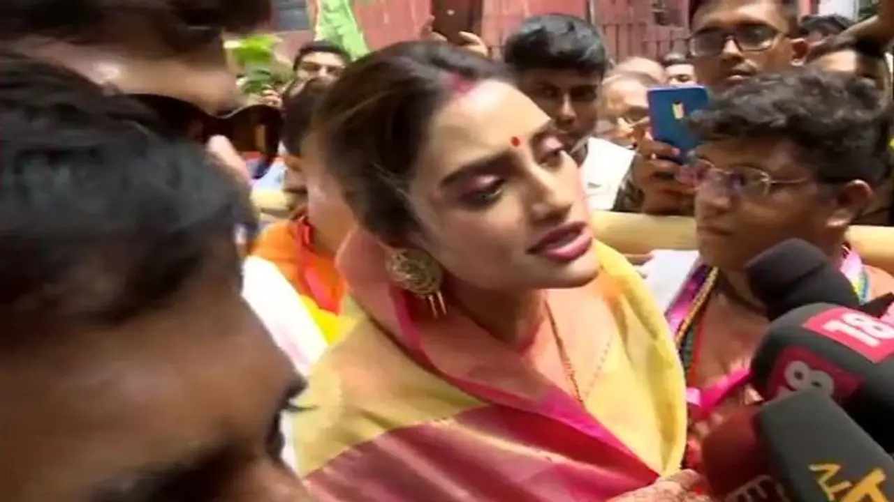 ইসকনে রথের দড়ি টানলেন নুসরত! যাত্রাশেষে কী বললেন নুসরত ইসকনে রথের দড়ি টানলেন নুসরত! যাত্রাশেষে কী বললেন নুসরত