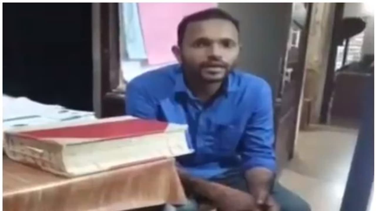 മൂത്രമൊഴിക്കണമെന്ന് പറഞ്ഞു, വിലങ്ങഴിച്ചു; മയക്കുമരുന്ന് കേസിലെ പ്രതി രക്ഷപ്പെട്ടു മൂത്രമൊഴിക്കണമെന്ന് പറഞ്ഞു, വിലങ്ങഴിച്ചു; മയക്കുമരുന്ന് കേസിലെ പ്രതി രക്ഷപ്പെട്ടു