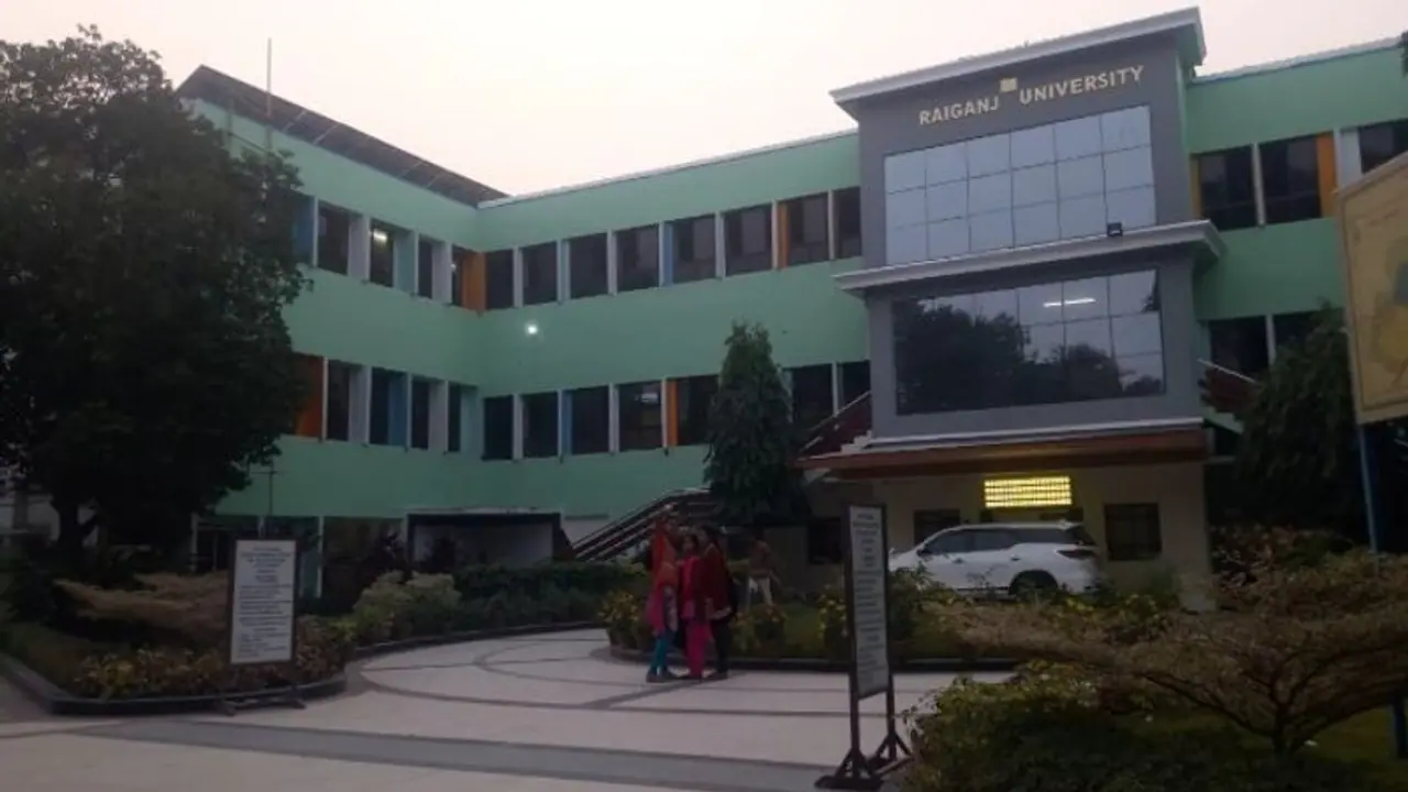 বিশ্ববিদ্য়ালয়ের উপাচার্যর বিরুদ্ধেও কাটমানির অভিযোগ! জোর শোরগোল রায়গঞ্জে বিশ্ববিদ্য়ালয়ের উপাচার্যর বিরুদ্ধেও কাটমানির অভিযোগ! জোর শোরগোল রায়গঞ্জে