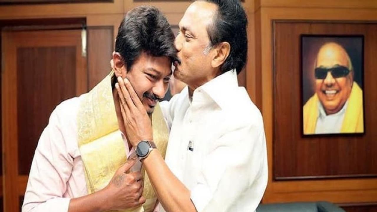 ഡിഎംകെ നേതൃസ്ഥാനത്ത് സ്റ്റാലിന്‍റെ പിന്‍ഗാമിയായി മകന്‍ ഉദയനിധി സ്റ്റാലിന്‍