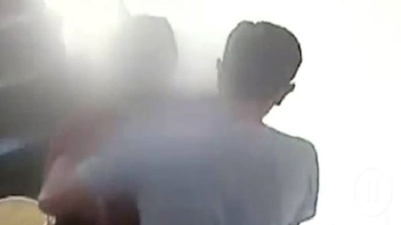 అక్రమసంబంధం... లాడ్జీలో రెడ్ హ్యండెడ్ గా పట్టుబడ్డ కానిస్టేబుల్ అక్రమసంబంధం... లాడ్జీలో రెడ్ హ్యండెడ్ గా పట్టుబడ్డ కానిస్టేబుల్