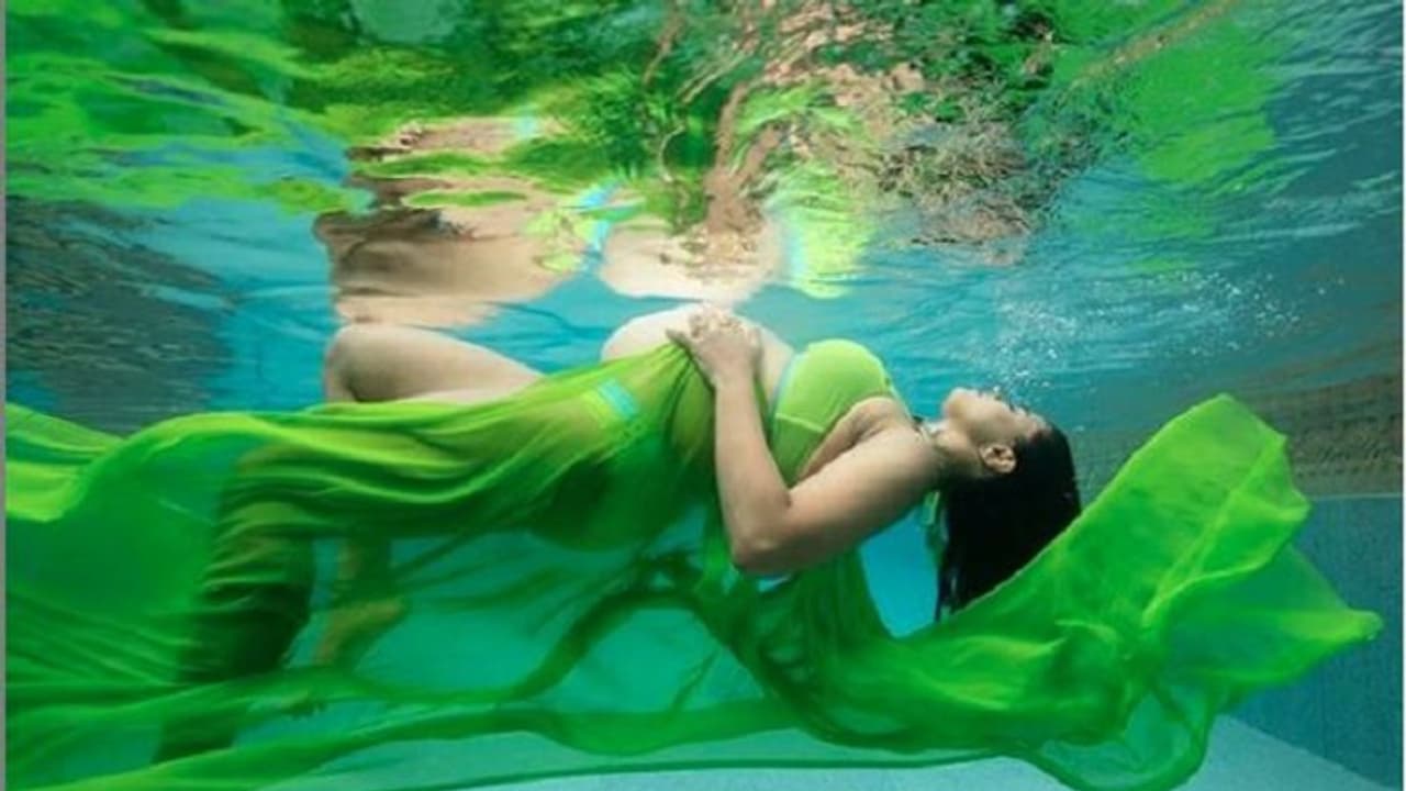 ಟ್ರೋಲ್ ಆಯ್ತು ಸಮೀರಾ ರೆಡ್ಡಿ ಅಂಡರ್ವಾಟರ್ ಫೋಟೋಶೂಟ್! ಟ್ರೋಲ್ ಆಯ್ತು ಸಮೀರಾ ರೆಡ್ಡಿ ಅಂಡರ್ವಾಟರ್ ಫೋಟೋಶೂಟ್!