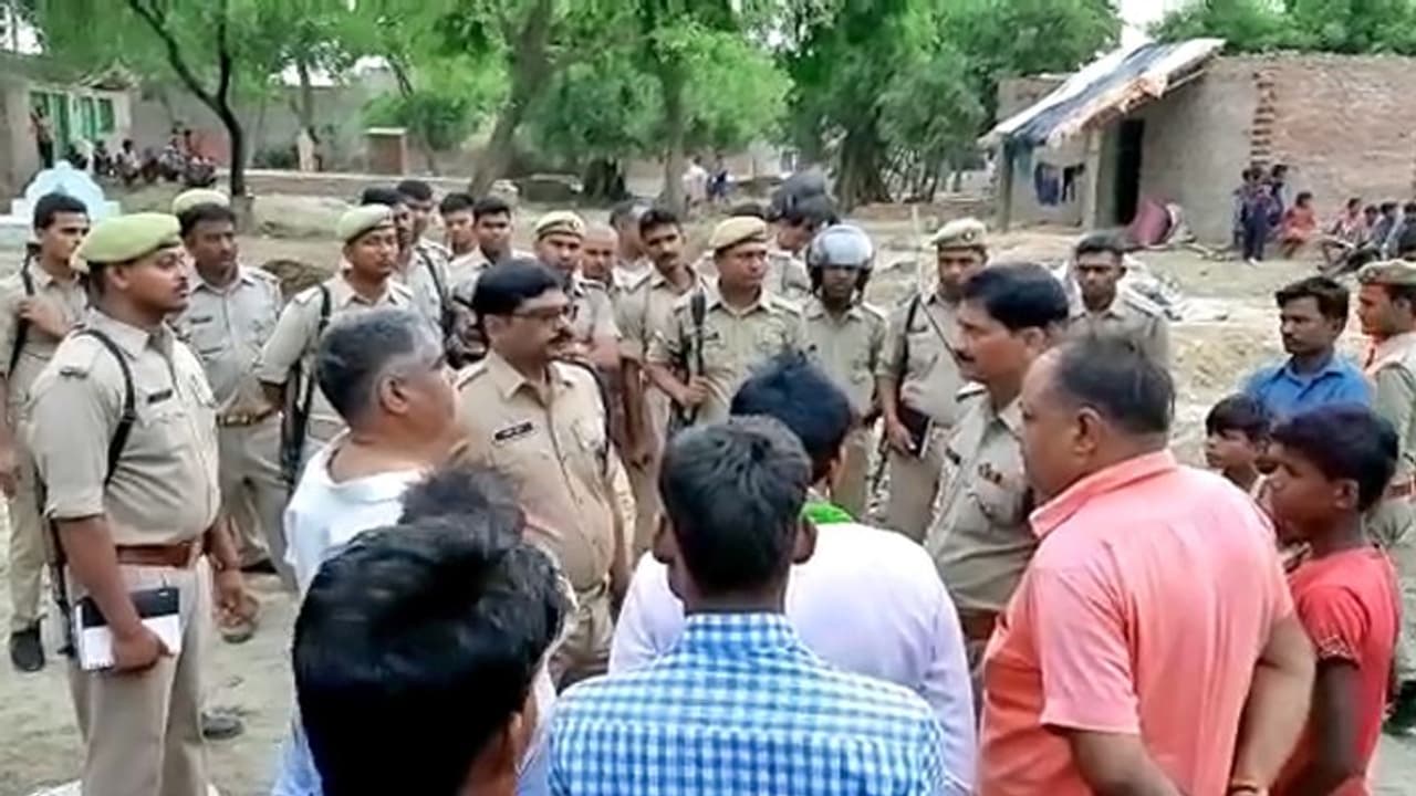 बुजुर्ग महिला की निर्मम हत्या, पति गंभीर, एक साथ ऐसे ही सात लोगों को बनाया गया शिकार बुजुर्ग महिला की निर्मम हत्या, पति गंभीर, एक साथ ऐसे ही सात लोगों को बनाया गया शिकार