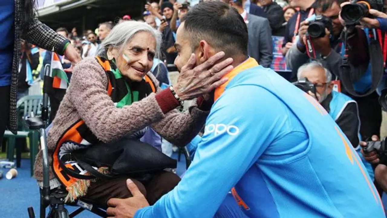 87 साल की बुजुर्ग महिला क्रिकेट फैन ने जीता सभी का दिल, कप्तान कोहली खुद पहुंचे मिलने