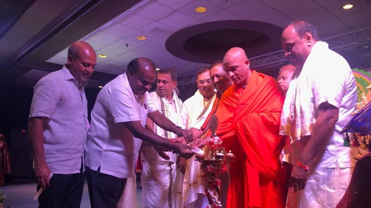 ಅಮೆರಿಕದಲ್ಲಿ ಒಕ್ಕಲಿಗರ ಸಮಾವೇಶ ; ಅಮೆರಿಕಾ ಕನ್ನಡಿಗರೊಂದಿಗೆ ಬೆರೆತ ಸಿಎಂ