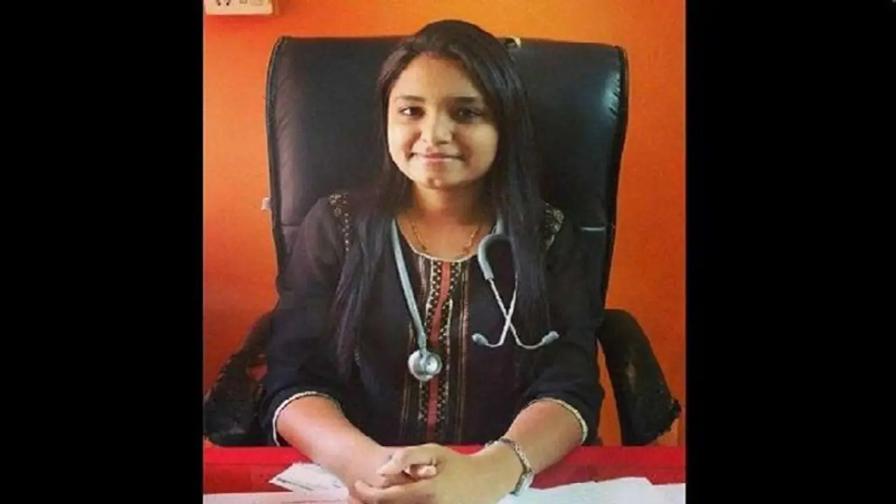 डॉ. पायल ताडवी सुसाइड केस: ऑपरेशन थियेटर में साथी डॉक्टरों ने किया था बेइज्जत