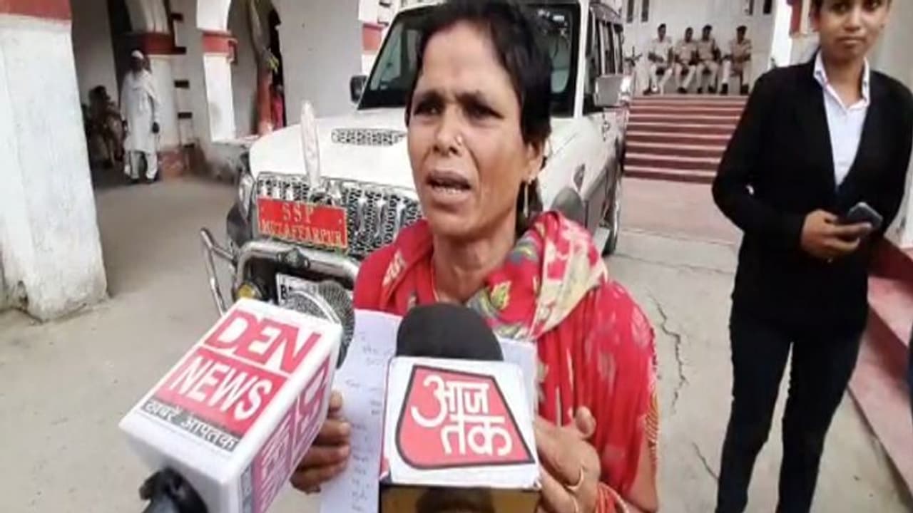 बिहार में दलित महिला का उत्पीड़न, बाल काटकर किया बेइज्जत बिहार में दलित महिला का उत्पीड़न, बाल काटकर किया बेइज्जत