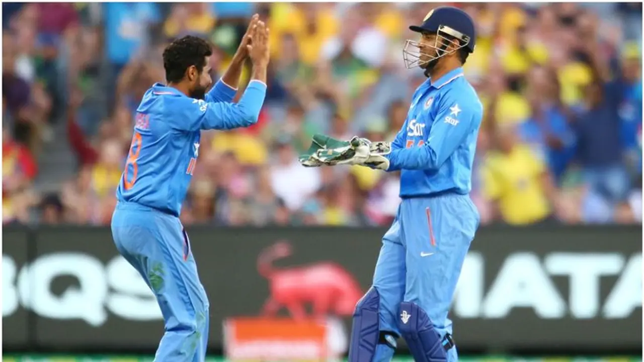 ದಿಗ್ಗಜರ ದಾಖಲೆ ಪುಡಿ ಮಾಡಿದ ಧೋನಿ ಜಡೇಜಾ ಜೋಡಿ!