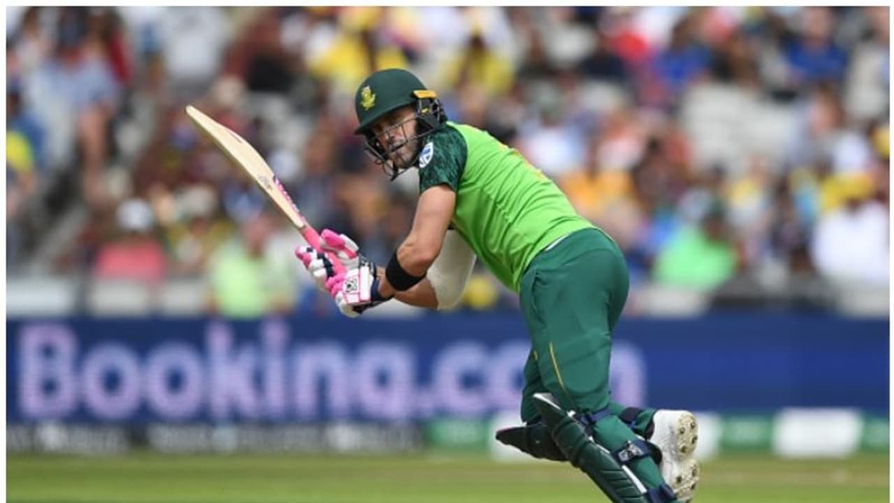 IPL 2022, LSG vs RCB: Netizens roar after Faf du Plessis hits 96, Bangalore finishes 181/6 IPL 2022, LSG vs RCB: Netizens roar after Faf du Plessis hits 96, Bangalore finishes 181/6