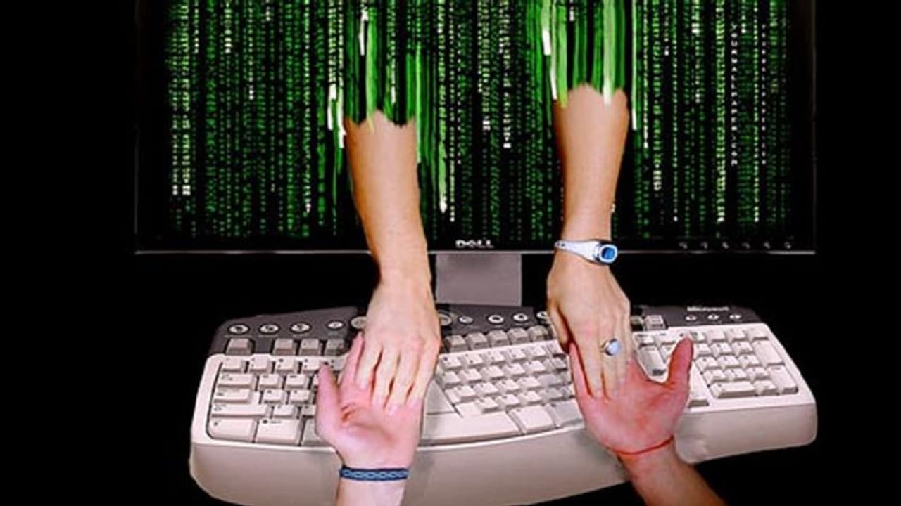 FB के जरिये ढूंढता था प्रेमिका, करने जा रहा था चौथी शादी, लेकिन पहली पत्नी को लग गई भनक FB के जरिये ढूंढता था प्रेमिका, करने जा रहा था चौथी शादी, लेकिन पहली पत्नी को लग गई भनक