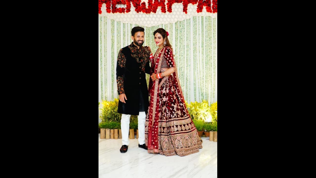 VIP नंबर दिलाने के नाम पर धोखाधड़ी के शिकार हुए TMC सांसद नुसरत के पति VIP नंबर दिलाने के नाम पर धोखाधड़ी के शिकार हुए TMC सांसद नुसरत के पति