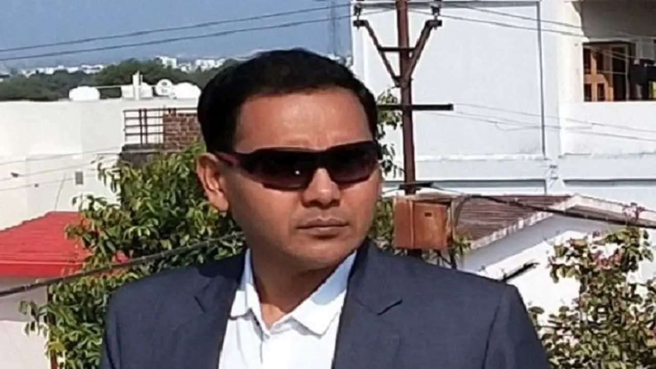 मध्य प्रदेश में कमलनाथ सरकार में डरा हुआ है मुस्लिम अफसर, बदलना चाहता है नाम मध्य प्रदेश में कमलनाथ सरकार में डरा हुआ है मुस्लिम अफसर, बदलना चाहता है नाम