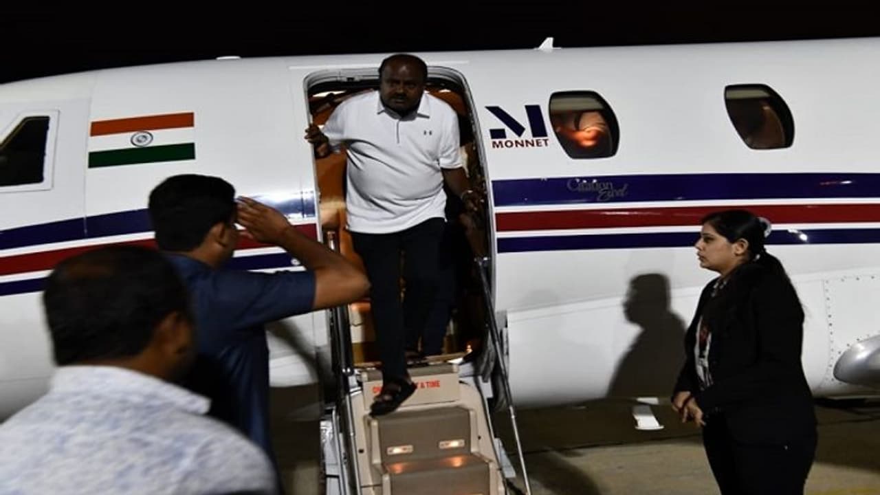 ಬೆಂಗಳೂರಿಗೆ ಬಂದಿಳಿದ ಸಿಎಂ HDK ಮುಂದಿರುವ ಕೊನೆಯ 4 ಆಯ್ಕೆ