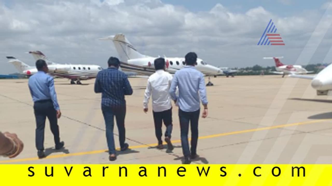 'ಬಿಎಸ್ವೈ ಆಪ್ತ ಸಂತೋಷ್ ಕಿಡ್ನಾಪ್ ಮಾಡಿಸಿ ಕರೆದುಕೊಂಡು ಹೋಗ್ತಿದ್ದಾರೆ, ಬೇಗ ಬನ್ನಿ' 'ಬಿಎಸ್ವೈ ಆಪ್ತ ಸಂತೋಷ್ ಕಿಡ್ನಾಪ್ ಮಾಡಿಸಿ ಕರೆದುಕೊಂಡು ಹೋಗ್ತಿದ್ದಾರೆ, ಬೇಗ ಬನ್ನಿ'