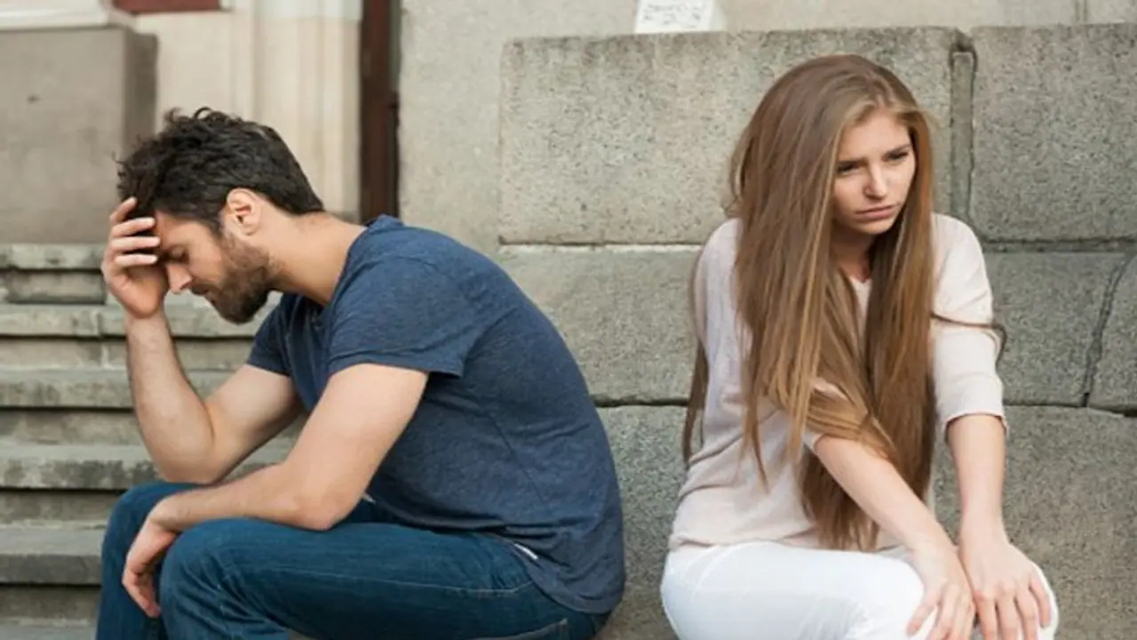 প্রেম করলেও, বিয়ে করতে চান না সঙ্গী! পরিস্থিতি সামাল দিতে কী করবেন প্রেম করলেও, বিয়ে করতে চান না সঙ্গী! পরিস্থিতি সামাল দিতে কী করবেন