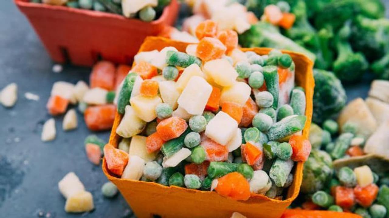 সবজির সমস্ত পুষ্টিগুণ পেতে ৫ পদ্ধতিতে রান্না করুন সবজির সমস্ত পুষ্টিগুণ পেতে ৫ পদ্ধতিতে রান্না করুন