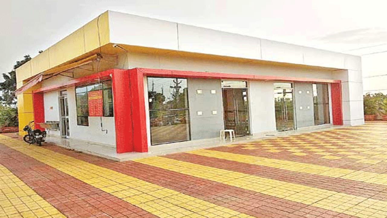 ఉండవల్లిలో మూతపడిన అన్న క్యాంటీన్ ఉండవల్లిలో మూతపడిన అన్న క్యాంటీన్